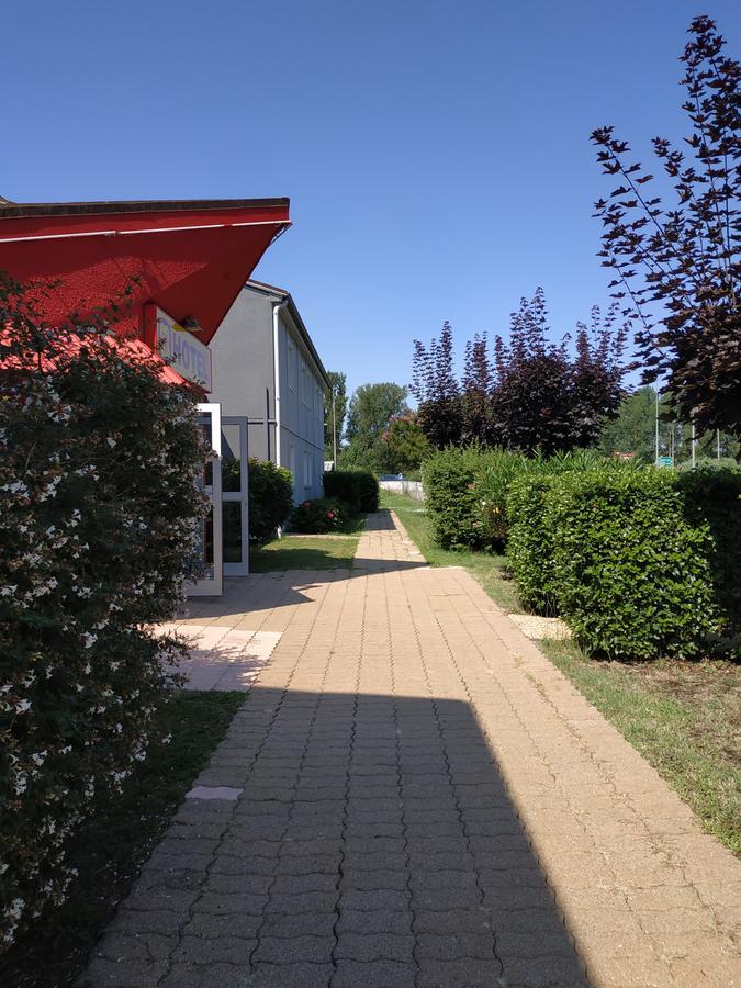 Hotel - Restaurant Du Lac - Agen Боэ Экстерьер фото