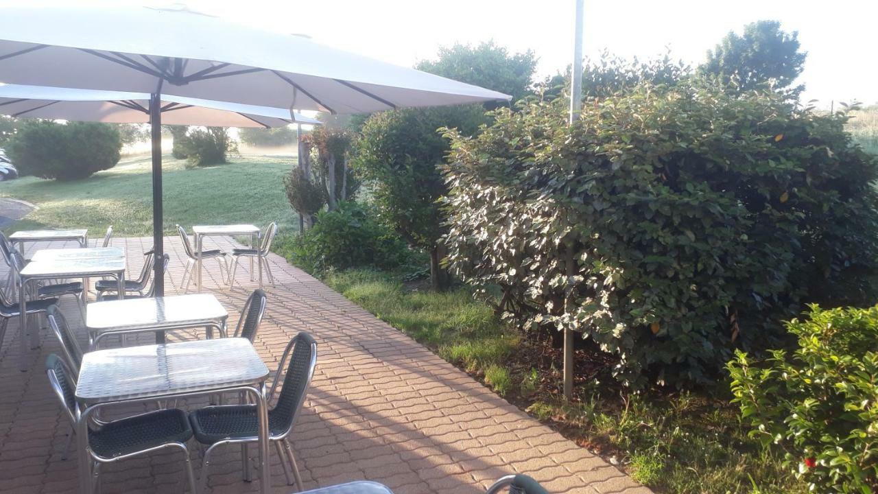 Hotel - Restaurant Du Lac - Agen Боэ Экстерьер фото
